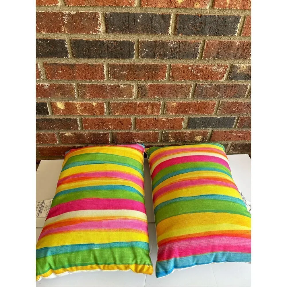 2‎ Pier 1 One Imports outdoor chair set 18x12
